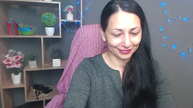 LiluGrants online show from November 7, 2025, 7:07 pm