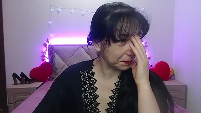 Snapshot of LiluGrants chatting on February 3, 2026, 2:53 am LiluGrants online show from February 3, 2026, 2:53 am