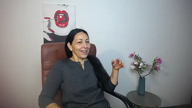 LiluGrants online show from October 13, 2025, 6:20 pm