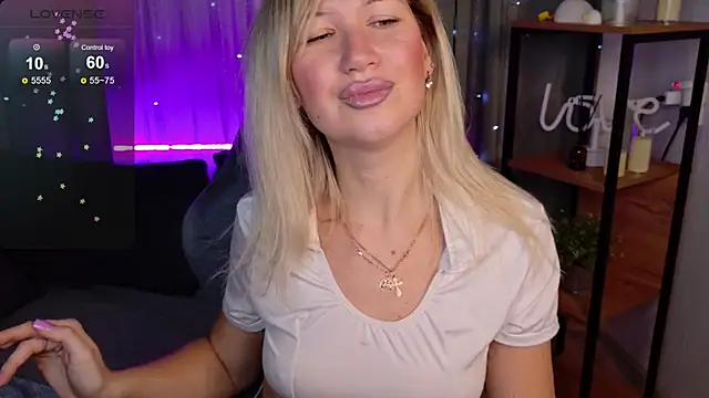 MilaBott online show from November 13, 2025, 8:13 pm