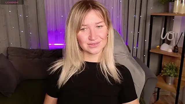 MilaBott online show from September 28, 2025, 8:16 pm