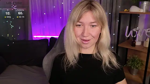 MilaBott online show from November 6, 2025, 8:13 pm