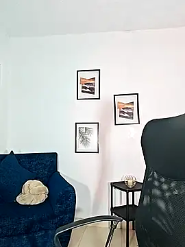 Snapshot of helena_smith chatting on October 18, 2025, 3:52 am helena smith online show from October 18, 2025, 3:52 am