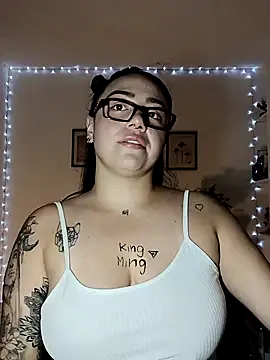 Snapshot of helena_smith chatting on February 13, 2025, 7:45 am helena smith online show from February 13, 2025, 7:45 am