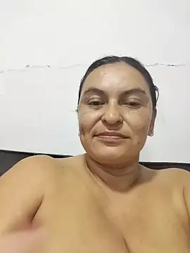 Snapshot of Horny-Mommy-Dirty chatting on October 21, 2025, 3:06 am Horny-Mommy-Dirty online show from October 21, 2025, 3:06 am