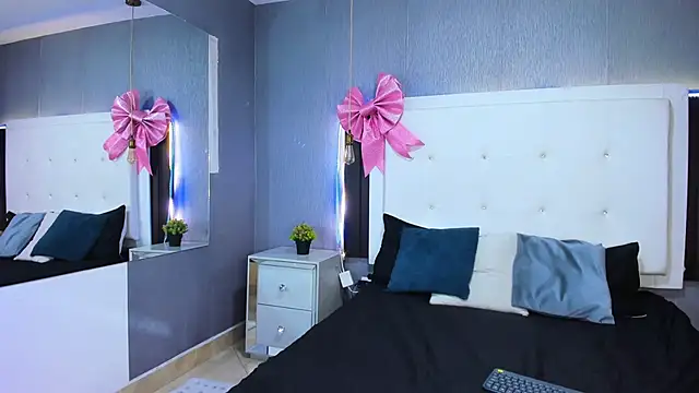 Snapshot of Clarigil chatting on November 29, 2025, 10:32 pm Clarigil online show from November 29, 2025, 10:32 pm