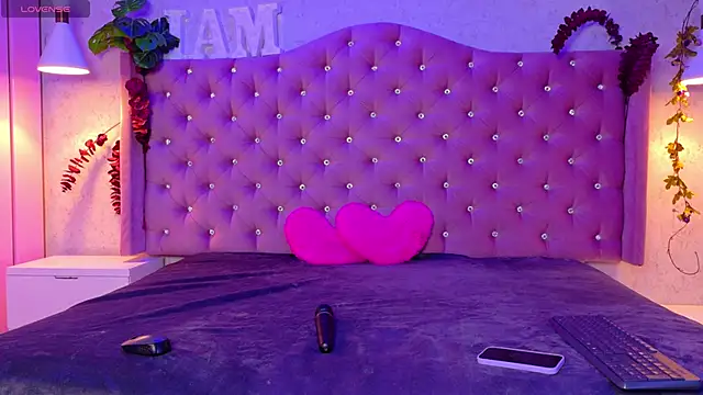 GabrielaLugo online show from September 29, 2025, 12:44 pm