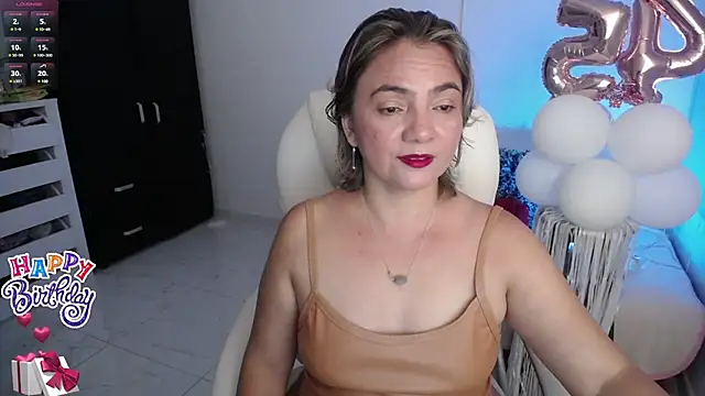 Chiraz hasnaa online show from January 11, 2025, 11:56 pm