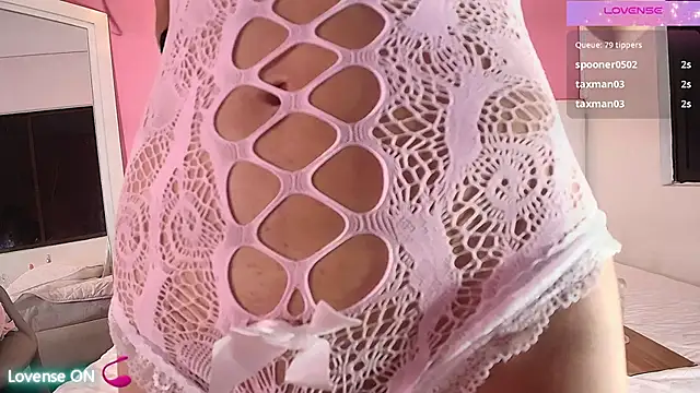 Beautifulskinny18 online show from March 9, 2025, 10:52 pm