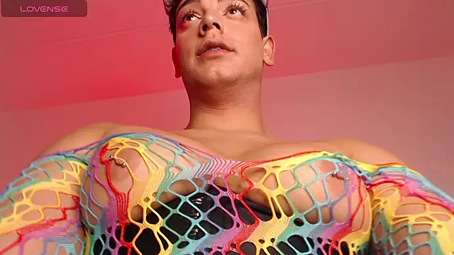 Snapshot of Logan_cocky chatting on October 24, 2025, 2:21 am Logan cocky online show from October 24, 2025, 2:21 am