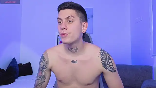 Yeiko Romero  online show from April 28, 2026, 4:55 pm