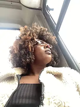 Snapshot of TIFFANYYSTAR chatting on March 7, 2025, 4:22 pm TIFFANYYSTAR online show from March 7, 2025, 4:22 pm