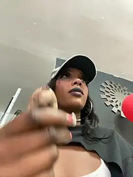 Snapshot of TIFFANYYSTAR chatting on October 24, 2025, 1:54 pm TIFFANYYSTAR online show from October 24, 2025, 1:54 pm