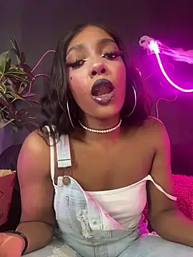 Snapshot of TIFFANYYSTAR chatting on October 20, 2025, 2:50 pm TIFFANYYSTAR online show from October 20, 2025, 2:50 pm