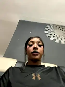 Snapshot of TIFFANYYSTAR chatting on October 9, 2025, 1:00 pm TIFFANYYSTAR online show from October 9, 2025, 1:00 pm