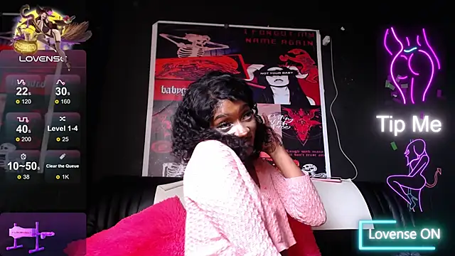 Snapshot of TIFFANYYSTAR chatting on March 8, 2025, 8:35 pm TIFFANYYSTAR online show from March 8, 2025, 8:35 pm