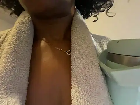 Snapshot of wynterheat chatting on March 29, 2026, 1:40 am wynterheat online show from March 29, 2026, 1:40 am