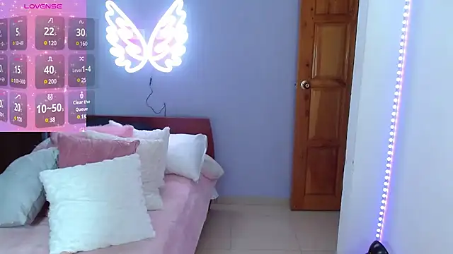 Snapshot of Paulina_627 chatting on February 26, 2025, 9:20 pm Paulina 627 online show from February 26, 2025, 9:20 pm