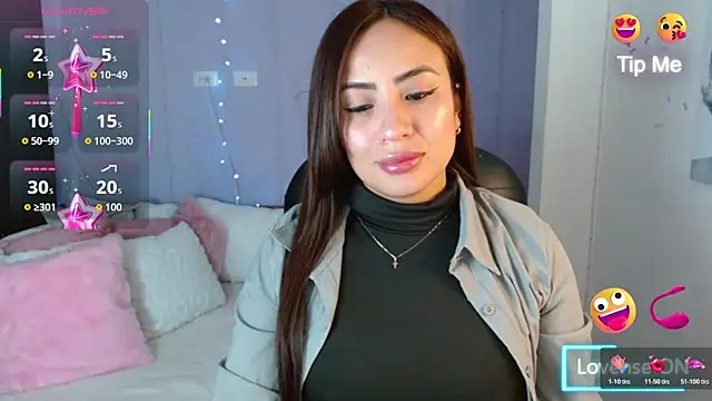 Snapshot of Paulina_627 chatting on November 8, 2025, 3:48 pm Paulina 627 online show from November 8, 2025, 3:48 pm