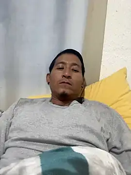 Snapshot of Daniel7131 chatting on January 25, 2025, 4:13 am Daniel7131 online show from January 25, 2025, 4:13 am