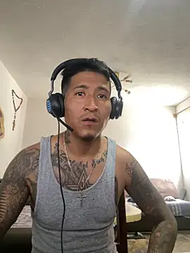 Snapshot of Daniel7131 chatting on October 1, 2025, 6:23 pm Daniel7131 online show from October 1, 2025, 6:23 pm