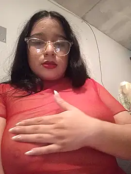 Snapshot of Leslydeleon23 chatting on September 29, 2025, 6:20 am Leslydeleon23 online show from September 29, 2025, 6:20 am