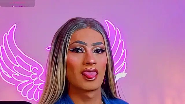  scarletmoore online show from September 28, 2025, 9:27 am