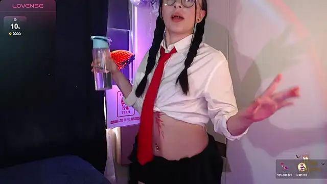 Zowi Hottiee online show from October 30, 2025, 7:22 pm