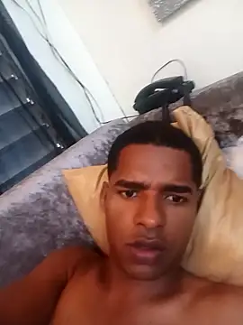 Snapshot of Jeanfamoso chatting on October 18, 2025, 1:24 pm Jeanfamoso online show from October 18, 2025, 1:24 pm