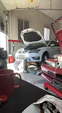 donnuozfutura online show from February 13, 2025, 2:20 pm