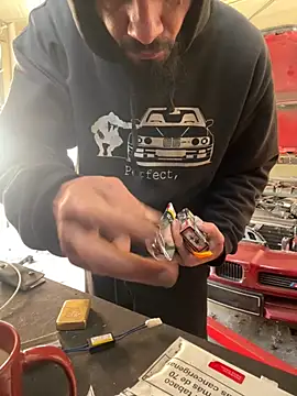 donnuozfutura online show from March 18, 2025, 9:56 am