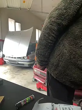 donnuozfutura online show from March 19, 2025, 10:44 am