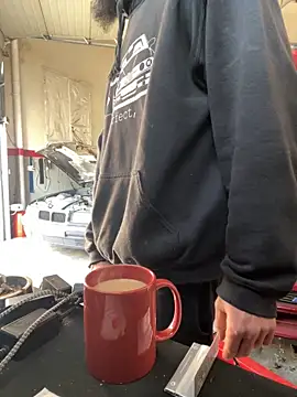 donnuozfutura online show from March 4, 2025, 9:40 am