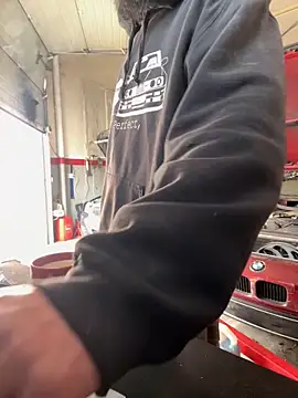 donnuozfutura online show from February 20, 2025, 9:22 am