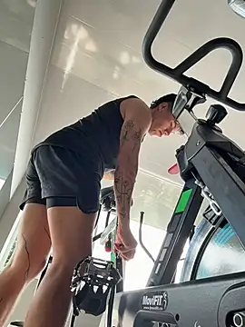 Logan smith1 online show from November 4, 2025, 8:34 pm