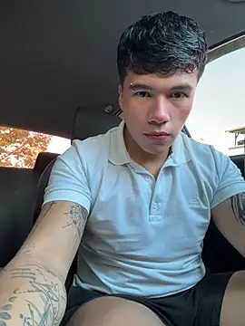 Snapshot of Logan_smith1 chatting on August 9, 2026, 3:29 pm Logan smith1 online show from August 9, 2026, 3:29 pm