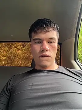 Snapshot of Logan_smith1 chatting on May 8, 2026, 7:50 pm Logan smith1 online show from May 8, 2026, 7:50 pm
