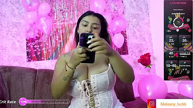 Snapshot of Melannyy_ chatting on November 25, 2025, 2:01 am Melannyy online show from November 25, 2025, 2:01 am