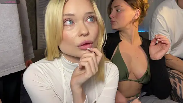 dollfromvenus online show from March 2, 2026, 12:34 pm