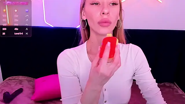 Diana Garrett online show from February 8, 2025, 11:55 am