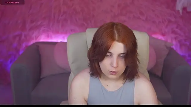 Snapshot of FoxyRayy chatting on April 25, 2026, 6:16 am FoxyRayy online show from April 25, 2026, 6:16 am