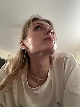 Snapshot of Liya_my chatting on May 14, 2026, 1:19 pm Liya my online show from May 14, 2026, 1:19 pm