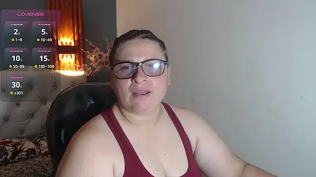 Snapshot of katty_femdom chatting on April 9, 2026, 5:52 pm katty femdom online show from April 9, 2026, 5:52 pm