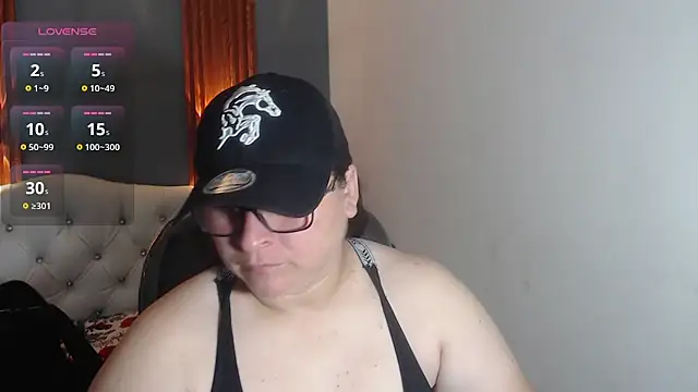 Snapshot of katty_femdom chatting on March 27, 2026, 12:28 pm katty femdom online show from March 27, 2026, 12:28 pm