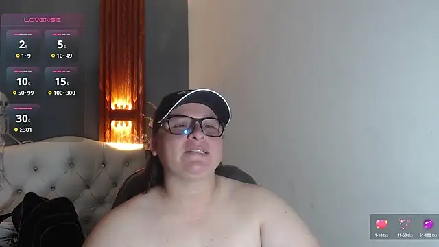 Snapshot of katty_femdom chatting on April 16, 2026, 1:12 pm katty femdom online show from April 16, 2026, 1:12 pm