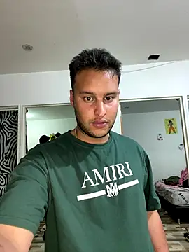 Snapshot of Cristian_099 chatting on December 21, 2025, 8:42 pm Cristian 099 online show from December 21, 2025, 8:42 pm