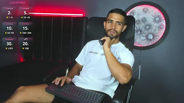 khriss brown online show from March 14, 2025, 10:38 pm