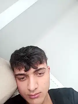 boy 3835 online show from March 12, 2025, 12:36 pm