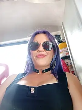 Snapshot of sophie_banger chatting on October 24, 2025, 5:12 pm sophie banger online show from October 24, 2025, 5:12 pm