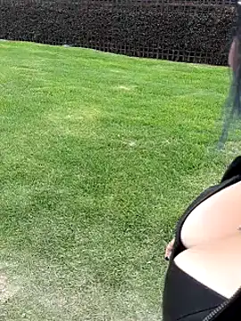 Snapshot of sophie_banger chatting on October 26, 2025, 4:18 pm sophie banger online show from October 26, 2025, 4:18 pm